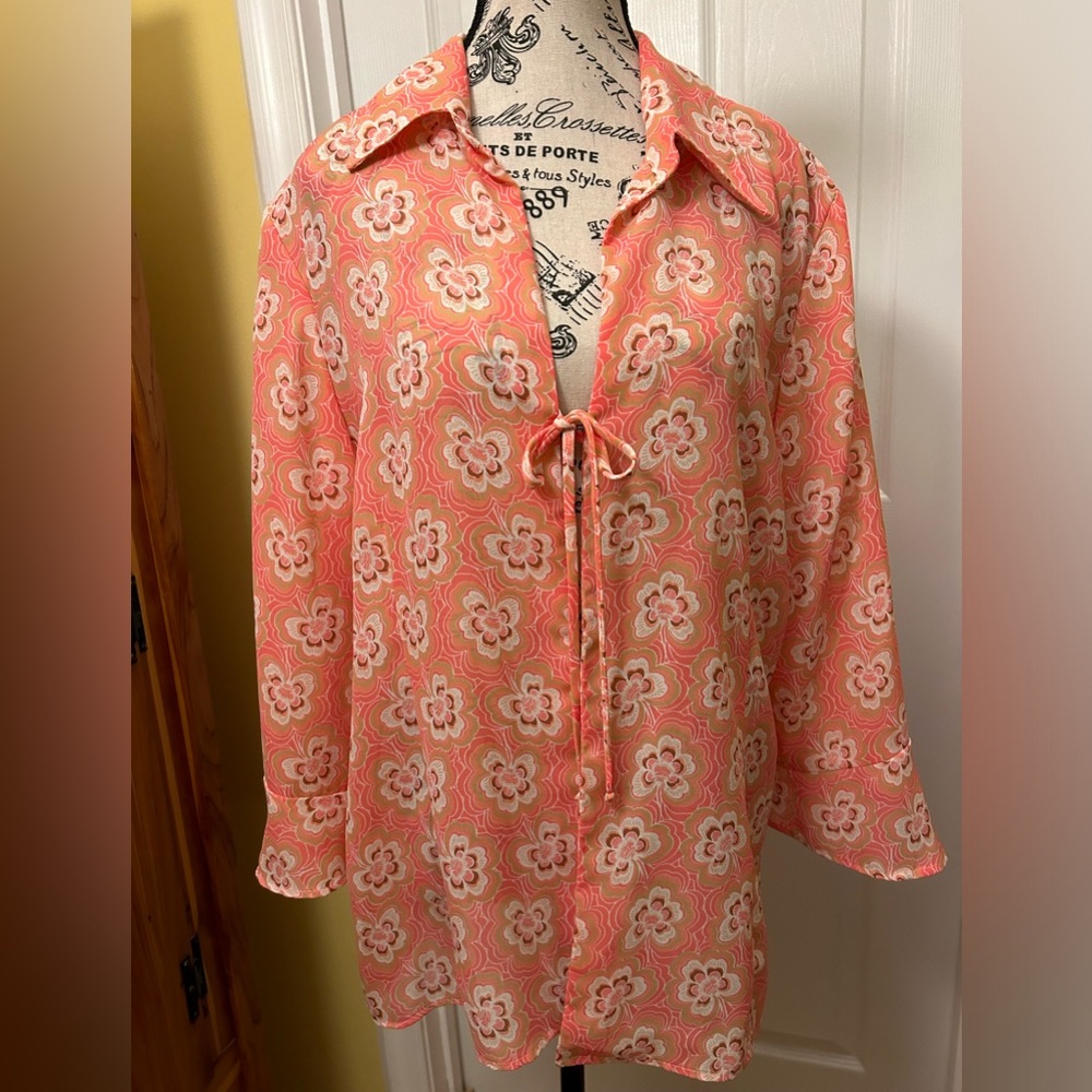 Cato  Cute floral blouse with tie .  Size 18-20